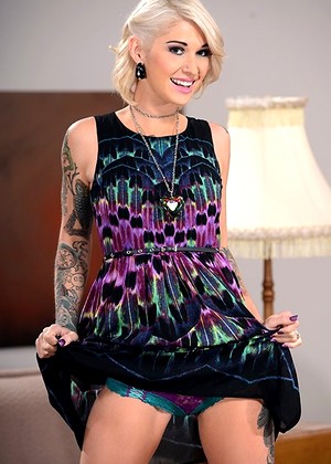 Kleio Valentien