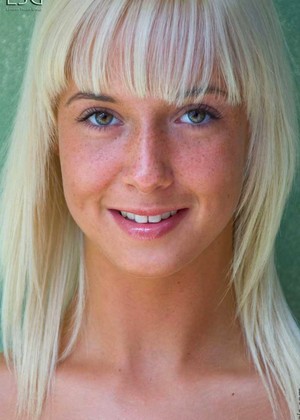 Natali Blond